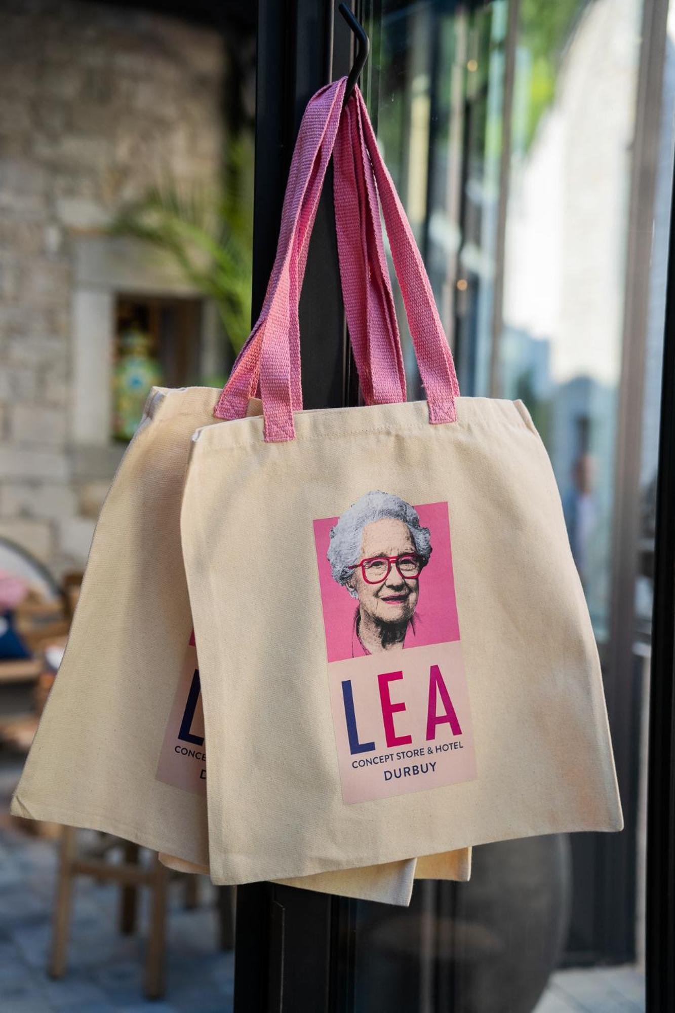 Hotel Lea - Maison Caerdinael ดูร์บี ภายนอก รูปภาพ